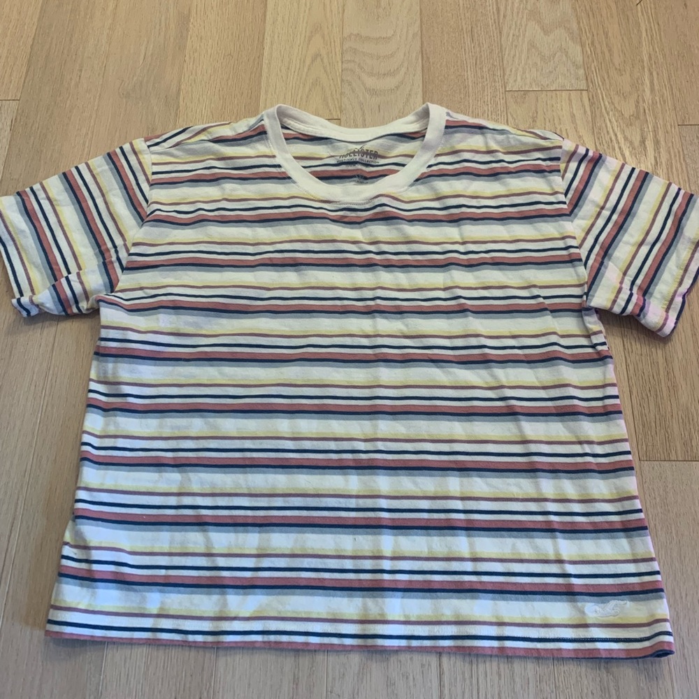 Hollister top